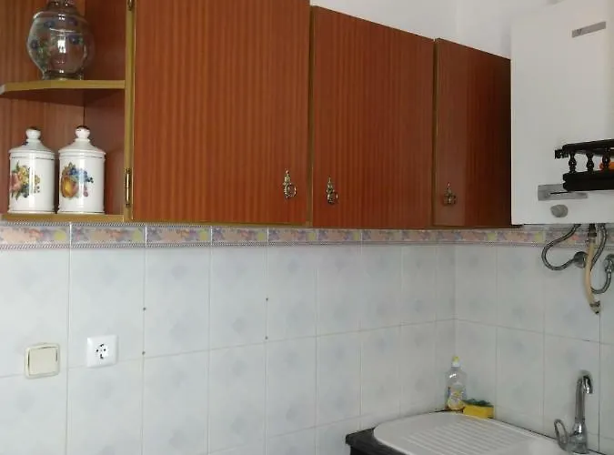 Moradia Sales * Nazaré