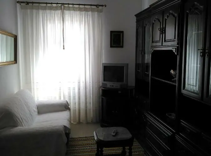 Moradia Sales * Nazaré